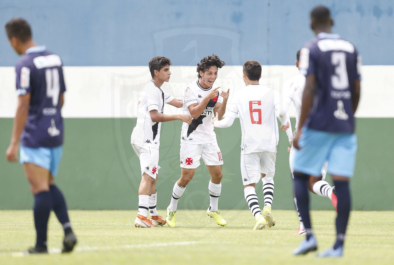 Base Forte Time Reserva Vasco Goleia O Maca Por A Pela Ta A