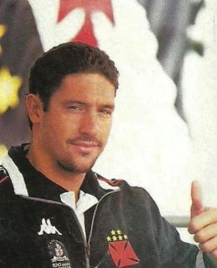 Gustavo Borges: um dos maiores nadadores do esporte brasileiro foi atleta do Vasco em 2000 (Foto: Revista Olímpica do Vasco)