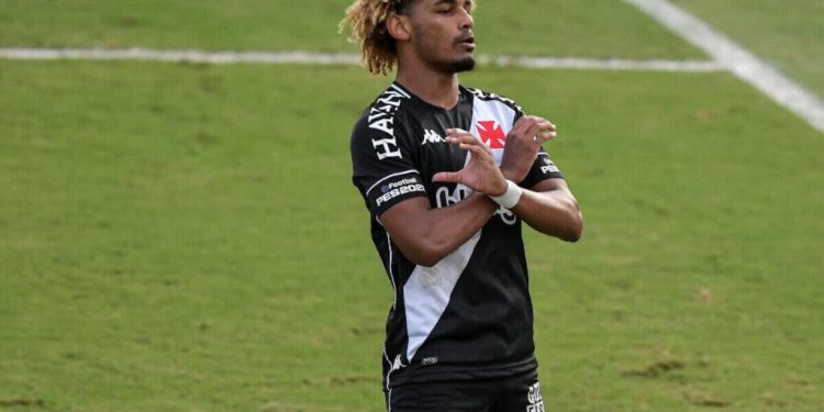 Vasco Define Futuro De Dois Jogadores Emprestados Papo Na Colina