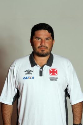 André Mazzuco nega contato do Vasco com staff de Eduardo Barroca