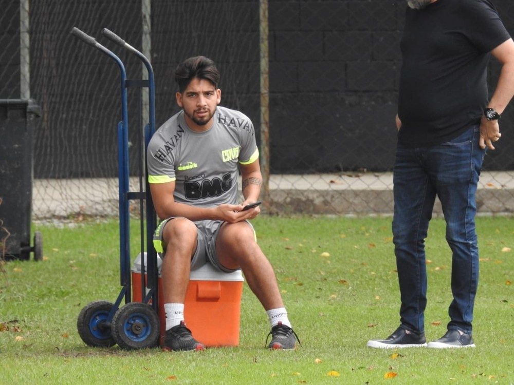 Contrato de Benítez com o Vasco é recusado; jogador pagará do próprio bolso para jogar no Clube