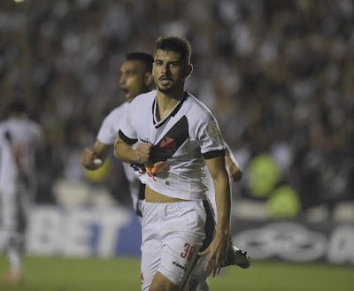 Vai renovar? Staff comenta sobre negociação entre Ricardo Graça e Vasco