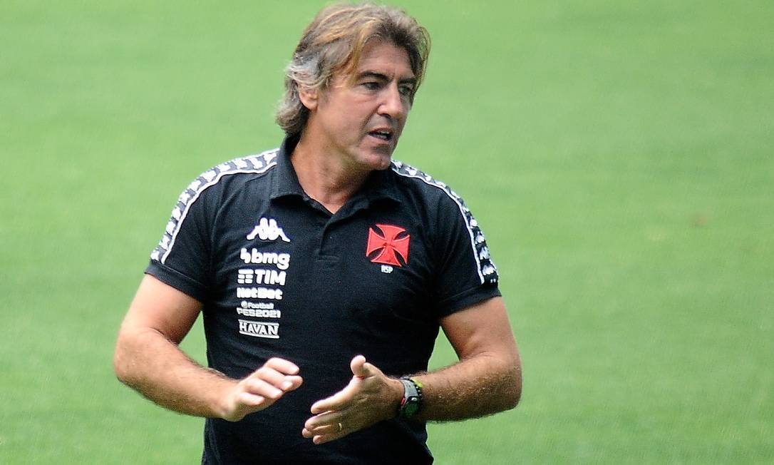 Falta de opção e convicção de Zé Luis Moreira foram os motivos para a permanência de Sá Pinto no Vasco