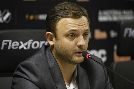 Vasco anuncia saída do diretor-executivo André Mazzuco