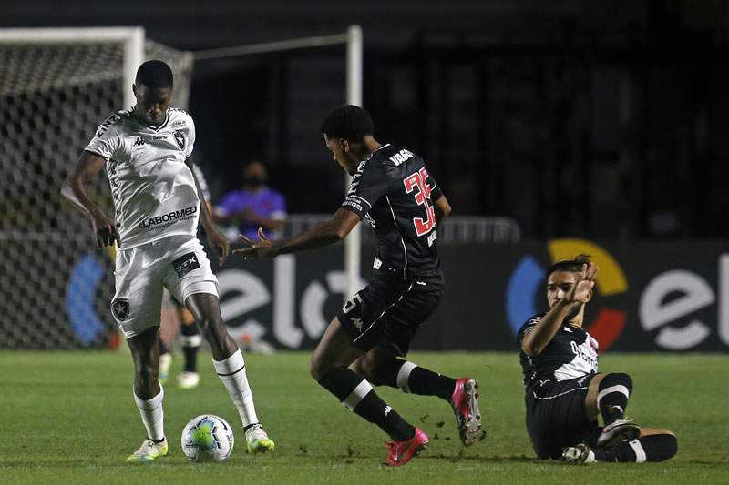 Vasco empata com o Botafogo pelo Campeonato Carioca