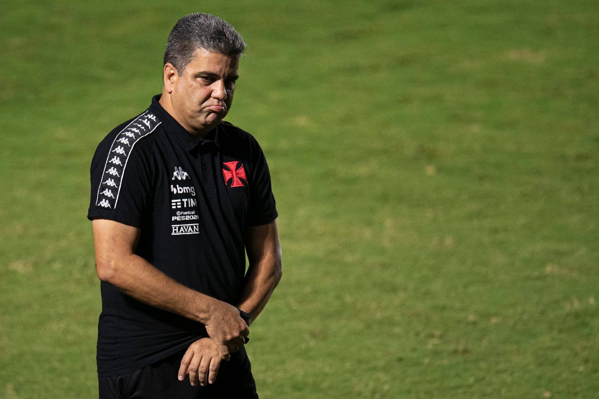 Desde 2016 sem completar uma temporada com o mesmo técnico, Vasco chega ao 5º treinador em dois anos