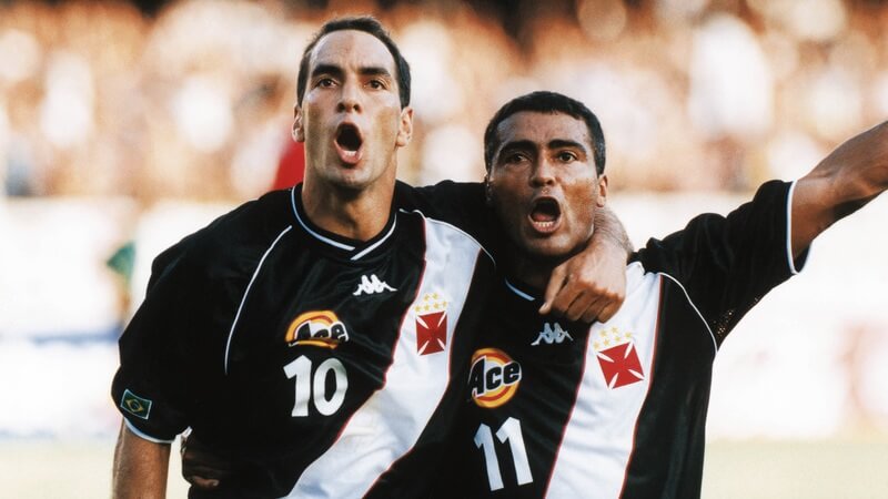 Edmundo e Romário voltam a se provocar e reacendem rivalidade