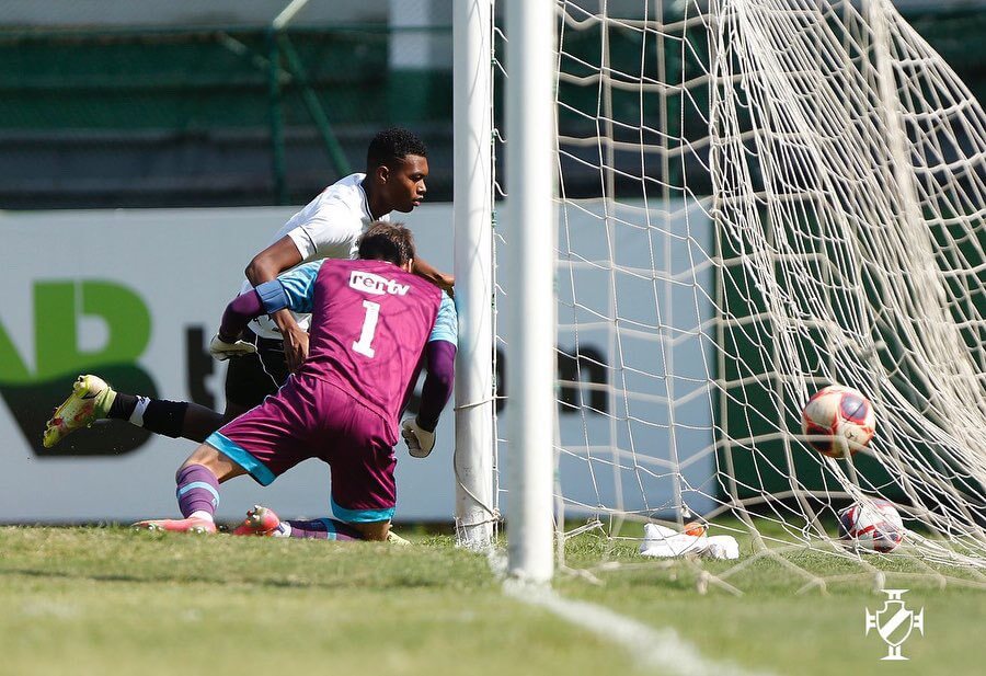 Vasco derrota o Fluminense por 1 a 0 e é campeão estadual Sub-17