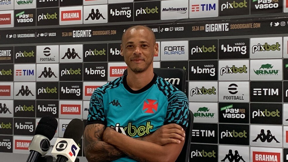 Anderson Conceição fala sobre braçadeira de capitão e liderança no grupo