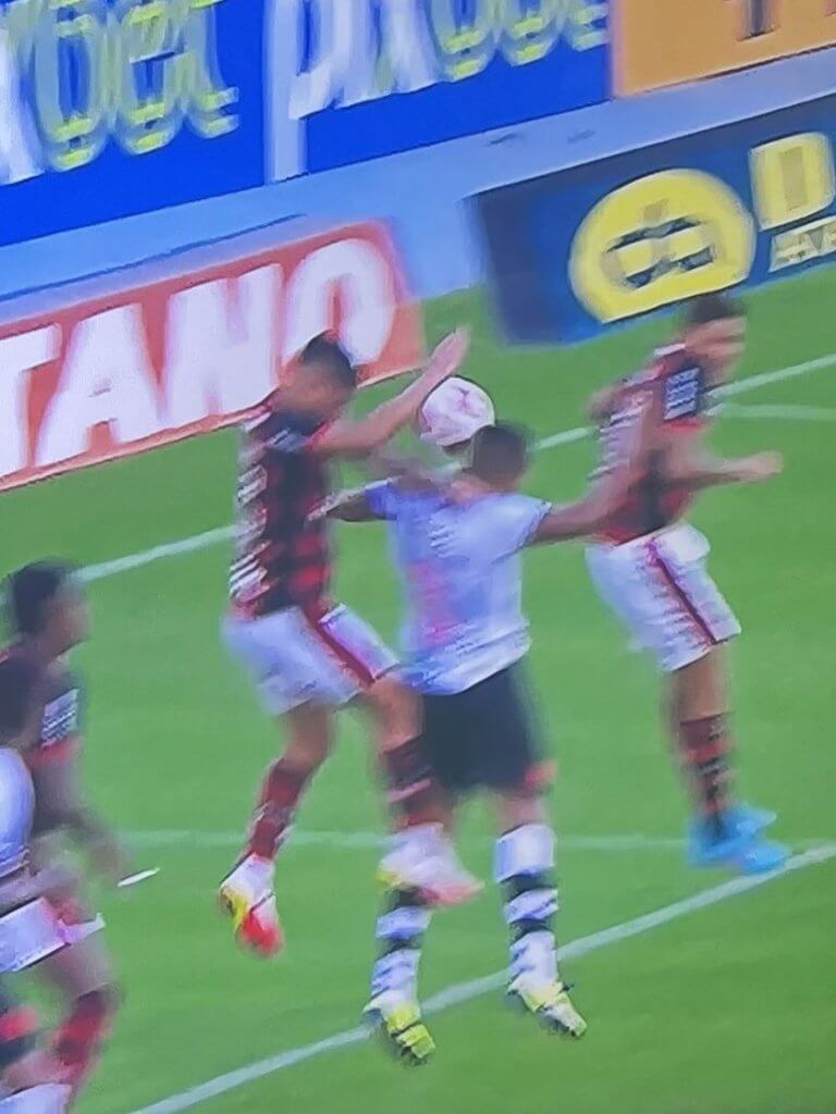 Arbitragem prejudicou o Vasco contra o Flamengo