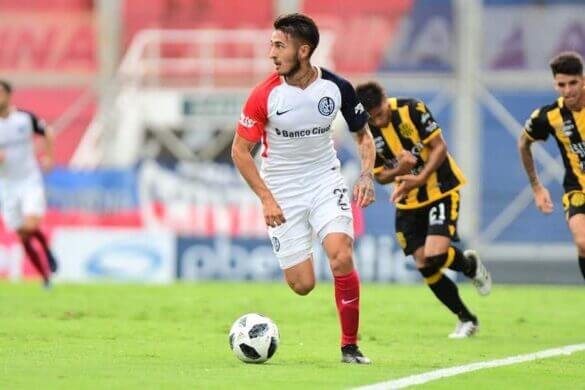 Lateral-esquerdo procurado pelo Vasco deve vir do mercado sul-americano