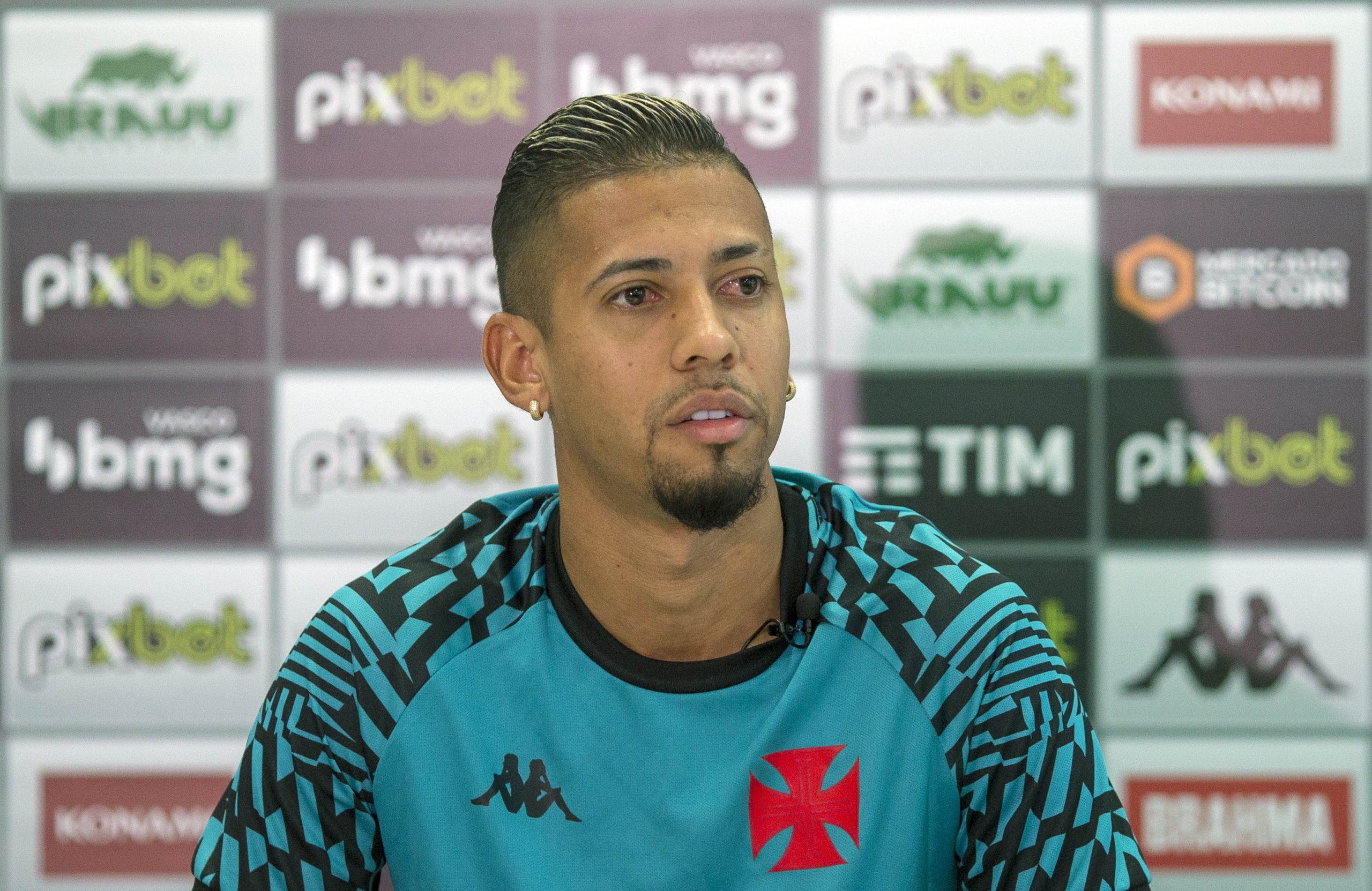 Weverton se mostra confiante com nova chance de ser titular