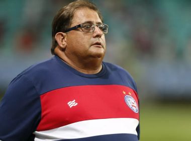 3 gols em 7 jogos: Técnico do Bahia, Guto Ferreira elogia defesa do Vasco