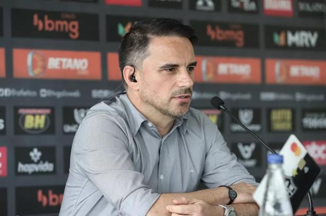 Presidente do Atlético-MG abre o jogo e fala sobre possível saída de Rodrigo Caetano
