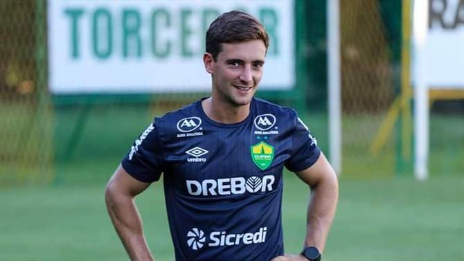 Auxiliar português revela detalhes da chegada ao Vasco