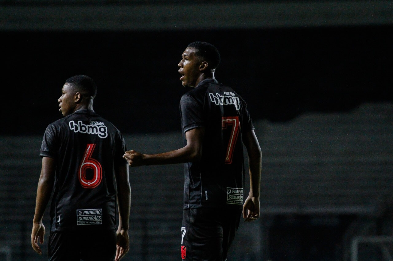 Com dois gols de Rayan, Brasil vence a primeira no Mundial Sub-17 – Vasco  da Gama