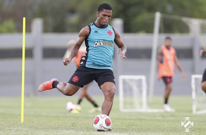 Vasco explica o porquê de volante estar fora da relação de jogo contra Ponte Preta
