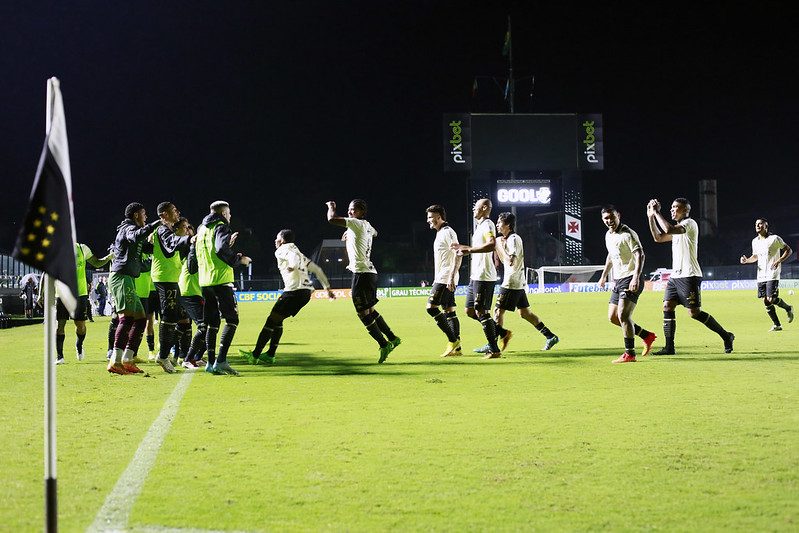 Vasco 4x1 Náutico Confira os melhores momentos