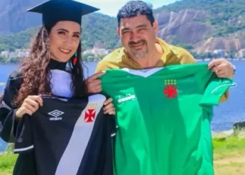 Vascaíno ignora orientação médica para assistir Vasco e Londrina em São Januário; veja