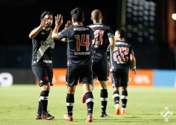 Ex-meia do Vasco desaponta mais um clube brasileiro e está de saída