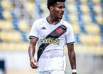 Vasco acerta venda de artilheiro da base em 2021