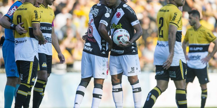 Criciúma deve apostar no mesmo time contra o Vasco