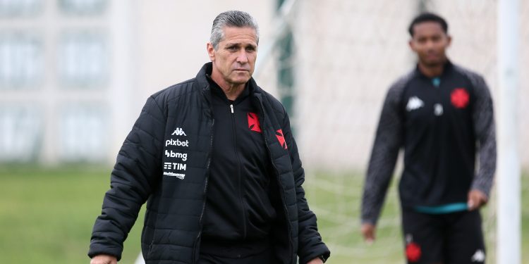 Jorginho pede atenção diante do Novorizontino: “Não vai ser fácil”