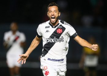 Nenê diz que quer ficar e jogar a Copa Libertadores pelo Vasco