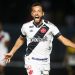 Nenê diz que quer ficar e jogar a Copa Libertadores pelo Vasco