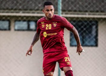 Ex-Vasco, atualmente no Sport, Eduardo projeta duelo contra o Cruzmaltino