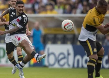 Confira escalação oficial do Vasco contra o Criciúma