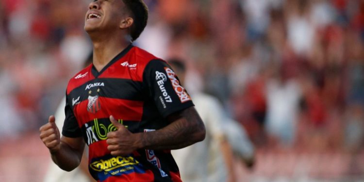 Emprestado pelo Vasco ao Ituano, Vinícius Paiva tem chance de jogar contra o Cruzmaltino