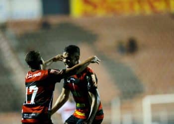 Emprestado pelo Vasco ao Ituano, Vinícius dá assistência e prejudica o Cruzmaltino