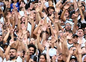 Vasco é o único clube invicto em casa das Séries A e B no Brasileiro 2022