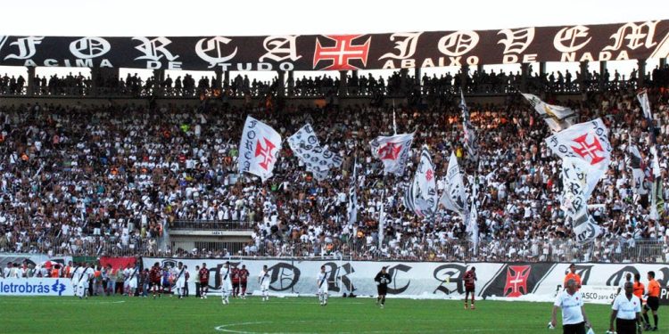 Força Jovem está liberada para voltar aos estádios após 9 anos