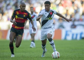 Sport tenta barrar torcida do Vasco na Ilha do Retiro e é ignorado pela CBF