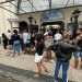 Torcedores sem ingresso protestam na porta de São Januário