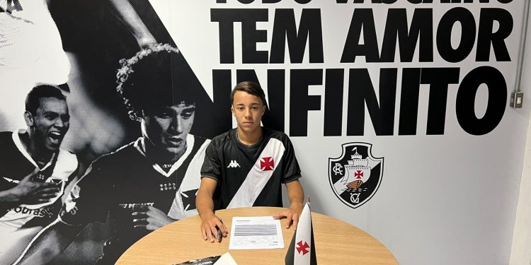 Vasco contrata meia Rafinha, do SKA Brasil-SP