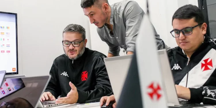 Vasco reforça análise de mercado e primeiros alvos são avaliados