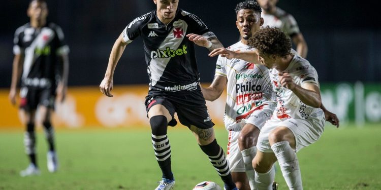 Operário, próximo adversário do Vasco, vive mal momento