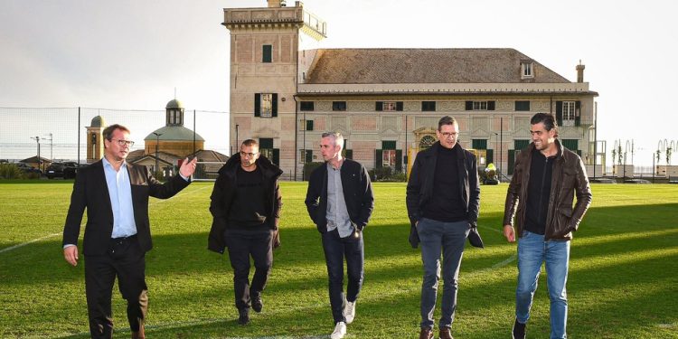 Paulo Bracks representa o Vasco em encontro da 777 Football Group