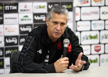 Jorginho comemora o acesso: “É o último, porque o Vasco não cai mais”