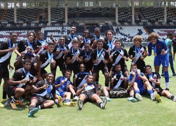 Com golaço de Rayan, Vasco passa por cima do Flamengo e conquista o Carioca Sub-17