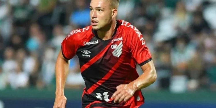 Vasco tem concorrente na disputa pelo atacante Bissoli