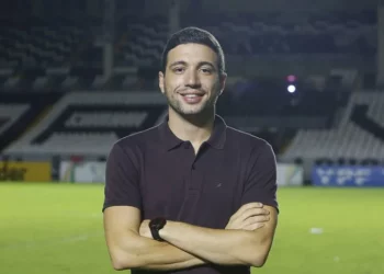 Alexandre Pássaro pode fechar com Clube da Série A