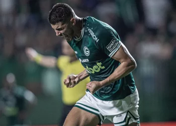 Confira números de Pedro Raul, atacante na mira do Vasco