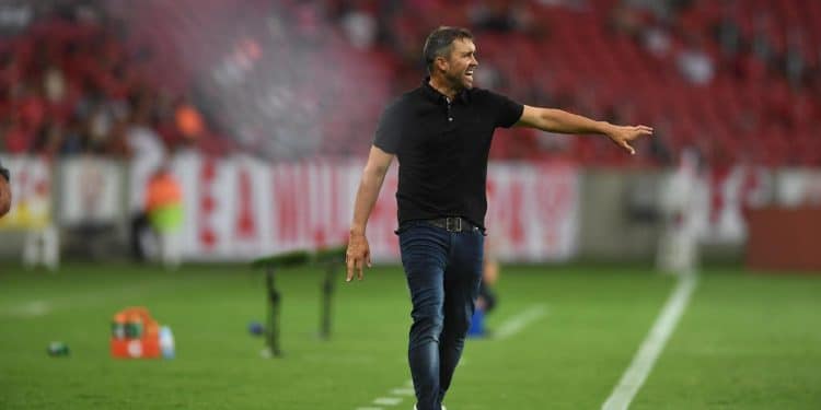 Eduardo Coudet é demitido do Celta e torcida do Vasco pede contratação do treinador