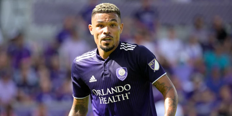 Junior Urso tem data para assinar com o Vasco