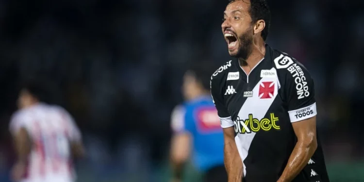 Nenê revela que negocia sua permanência no Vasco