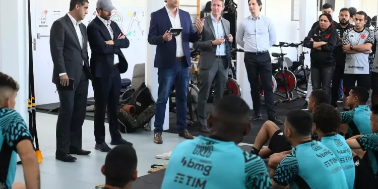 O zagueiro Lucas Gazal está na mira do Vasco